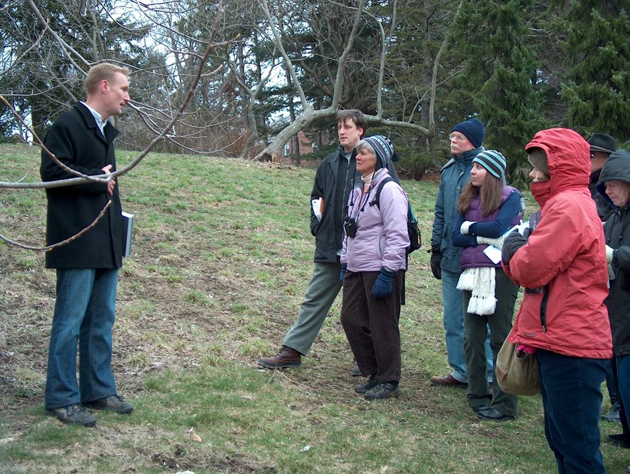 Volunteers Docents learn from Arboretum experts. Photograph by Jon Hetman, Nancy Sableski, Kevin Schofield, and Julie Warsowe.
